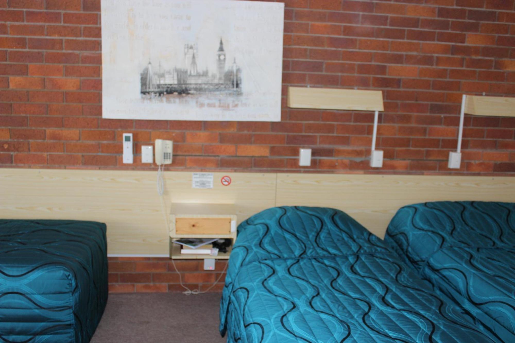 Glen Innes Lodge Motel Szoba fotó