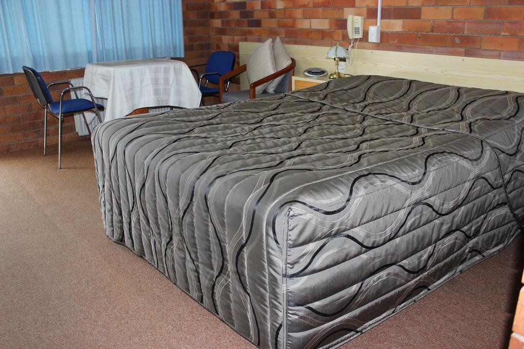 Glen Innes Lodge Motel Szoba fotó